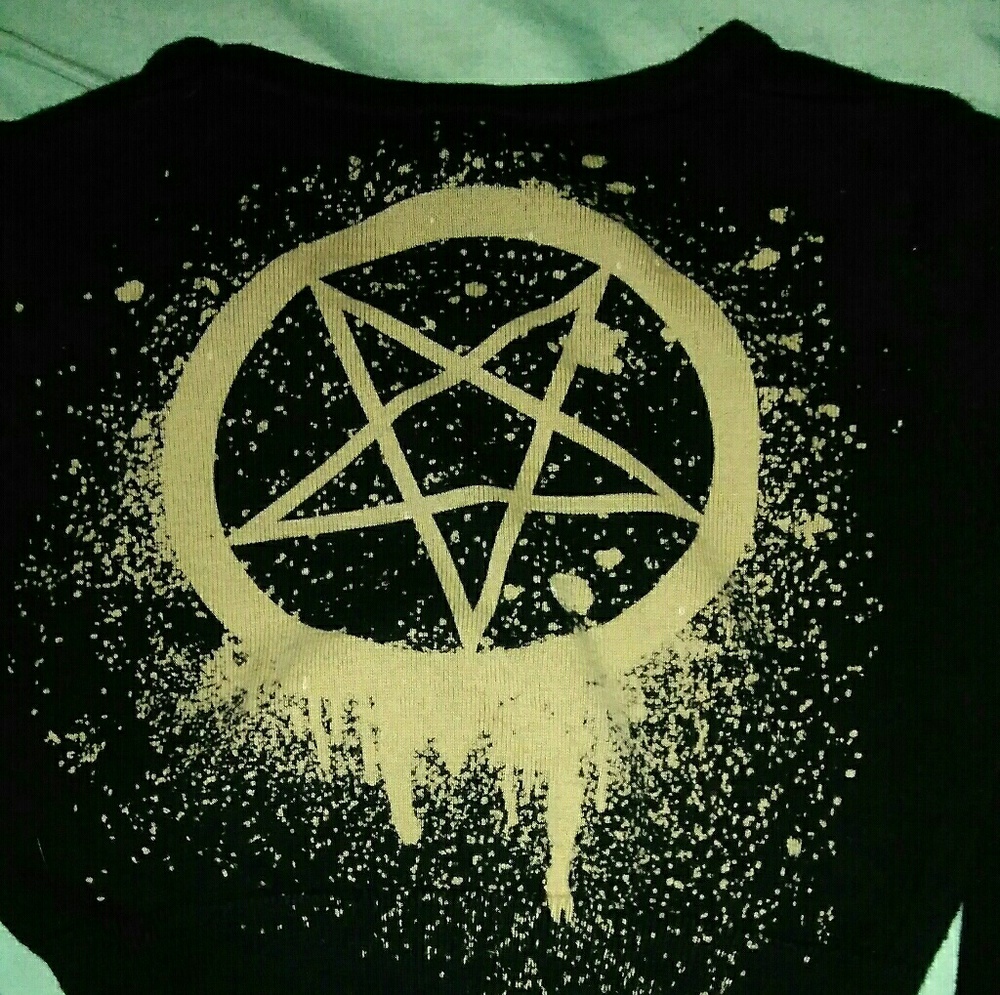 *SOLD* Too Fast Cropped Pentagram Cardigan